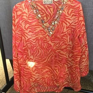 Medium tunic with gem neckline